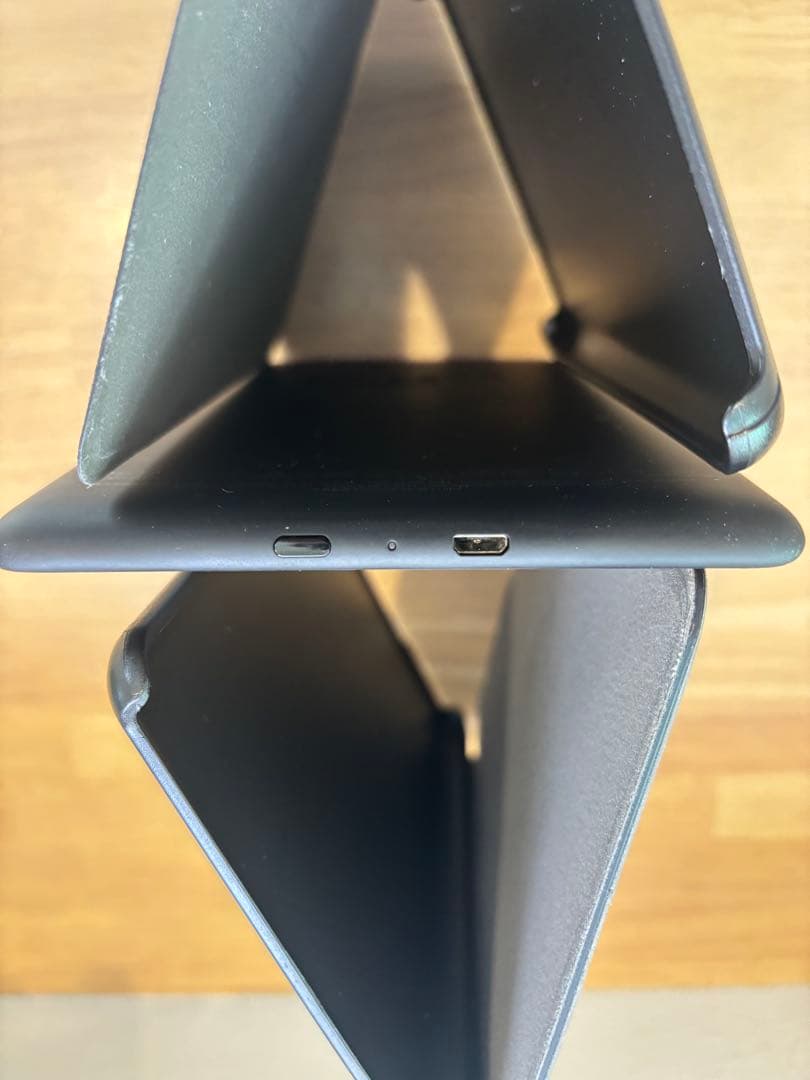 Kindle paper White 10世代32GB wifi 専用カバー付き