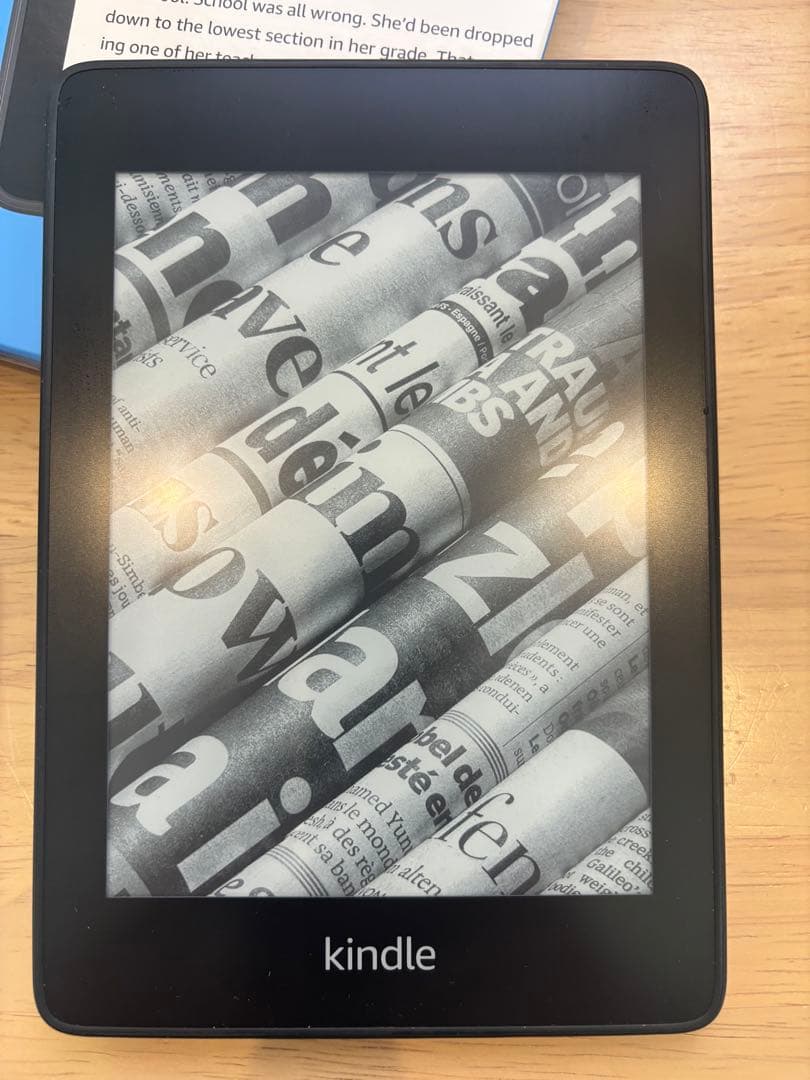 Kindle paper White 10世代32GB wifi 専用カバー付き