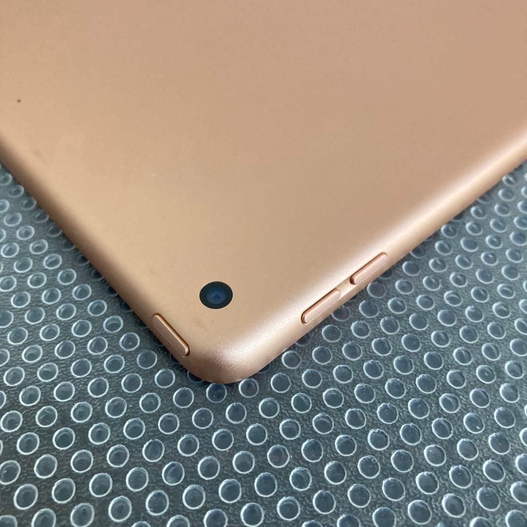 761 外観美品☆電池最良好☆iPad8 第8世代 32GB WIFIモデル☆