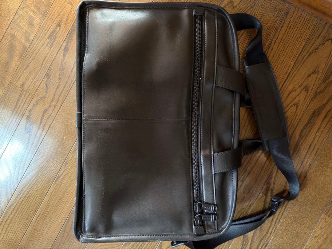 TUMI 超美品 ALPHAナパレザー バッグ 国内正規品ギャランティカード付