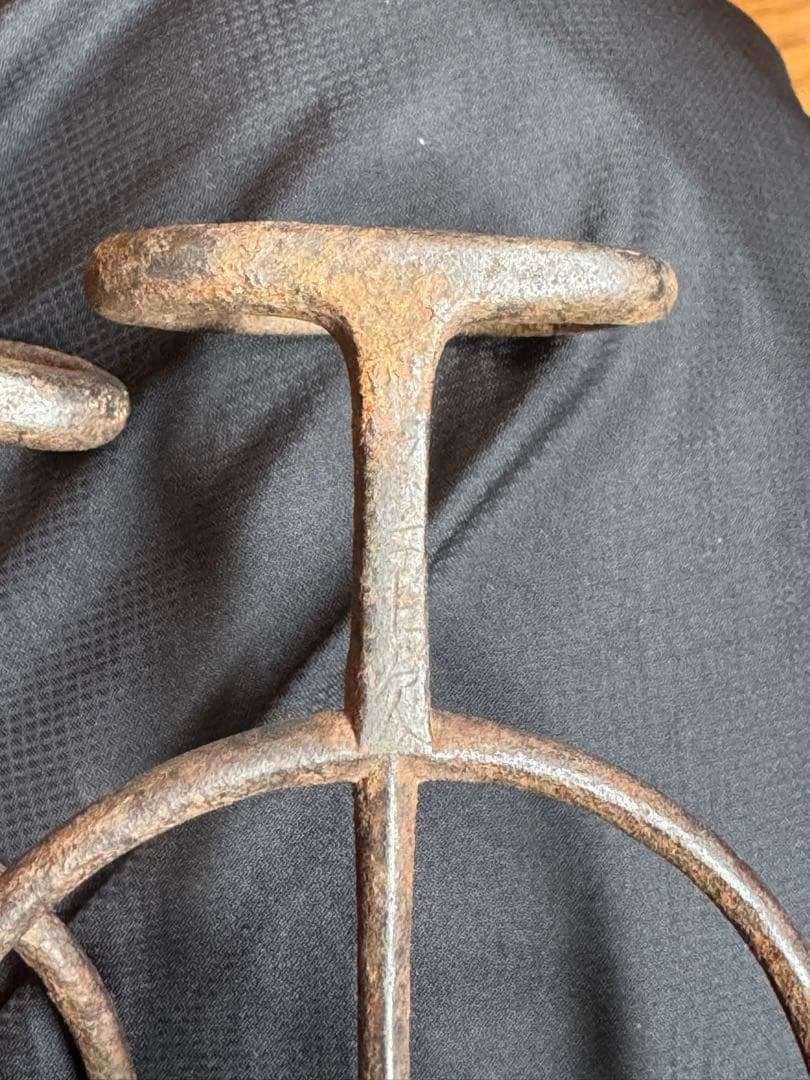アンティーク　馬具　轡　クツワ　鉄製　刻印あり