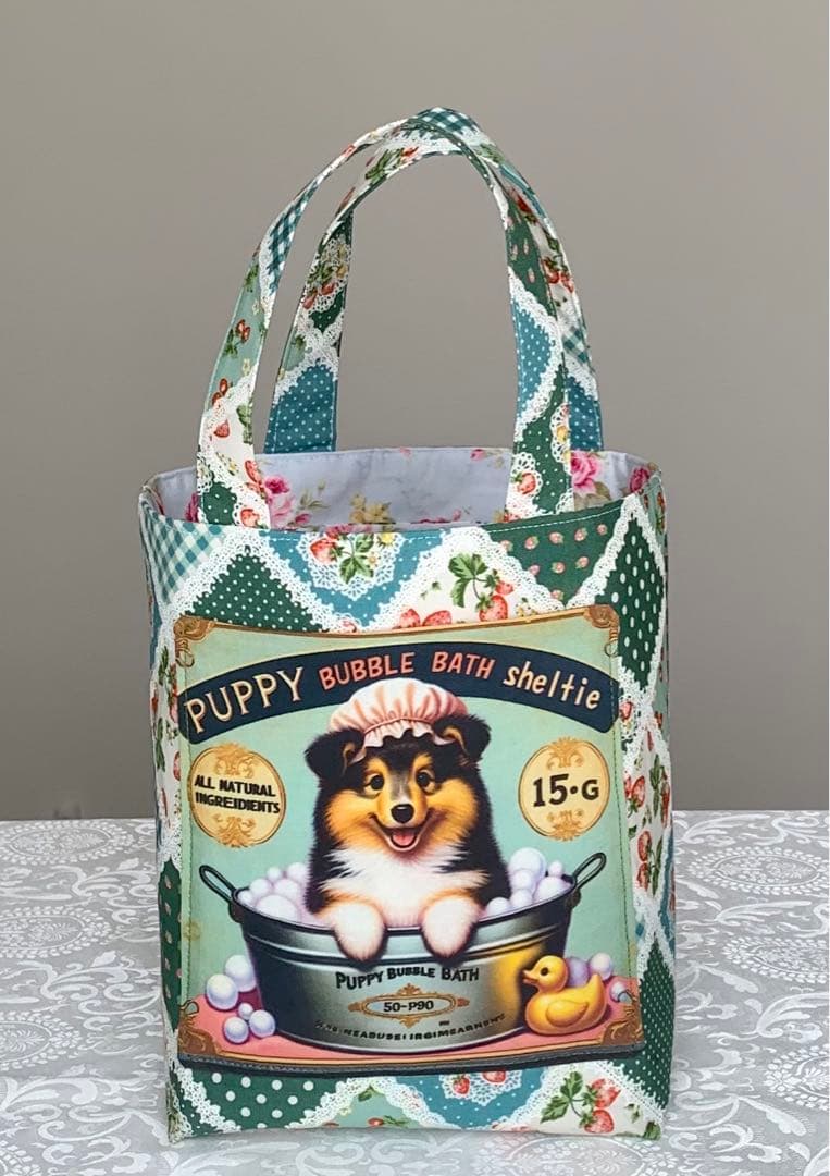 皇帝ダリア　わんこと仔猫　(片面パネル) トートバッグ