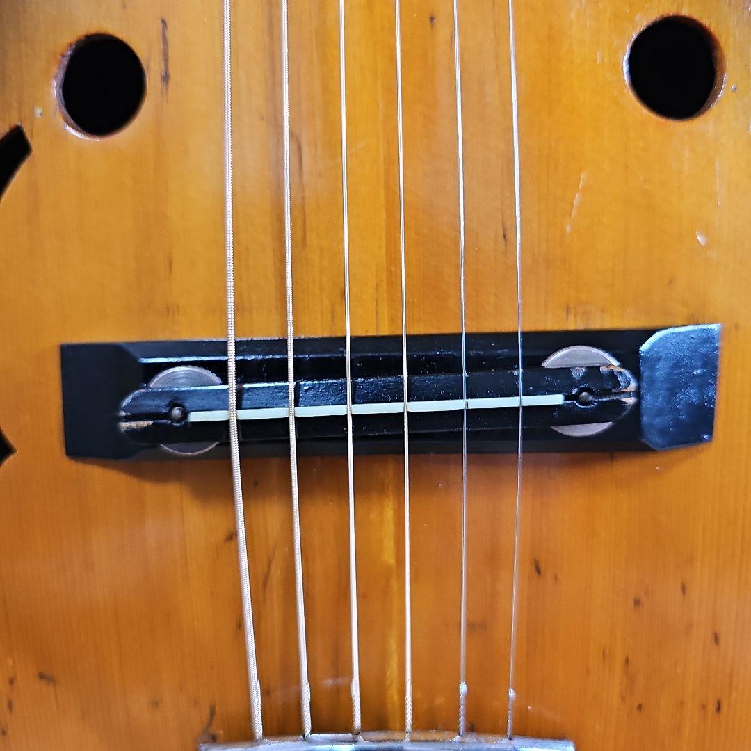 木曽鈴木バイオリンNo.6ピックギター1962年製GAETSCHキグバック付き。