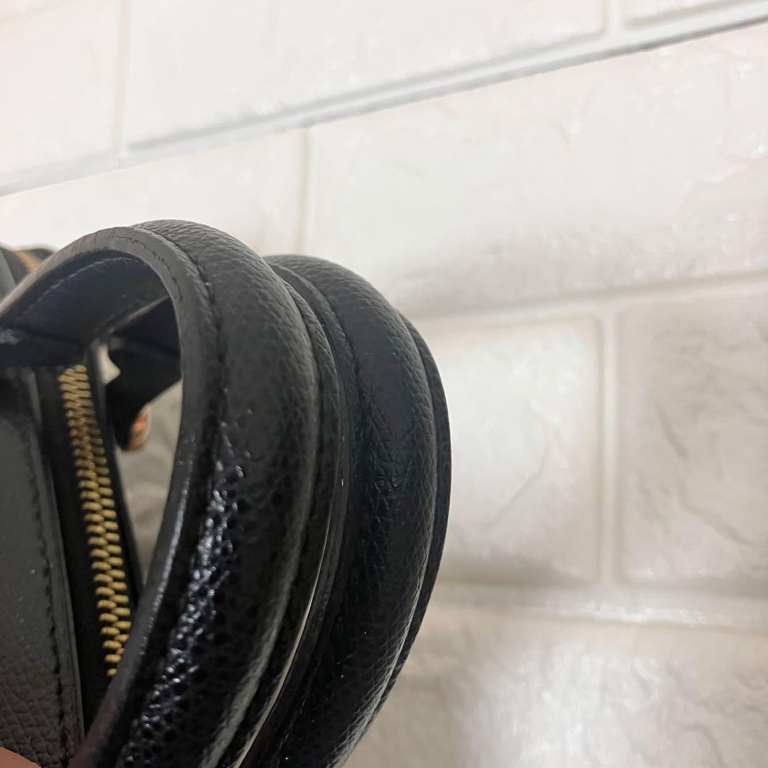 FURLA ハイパーM ショルダーバック　ブラック