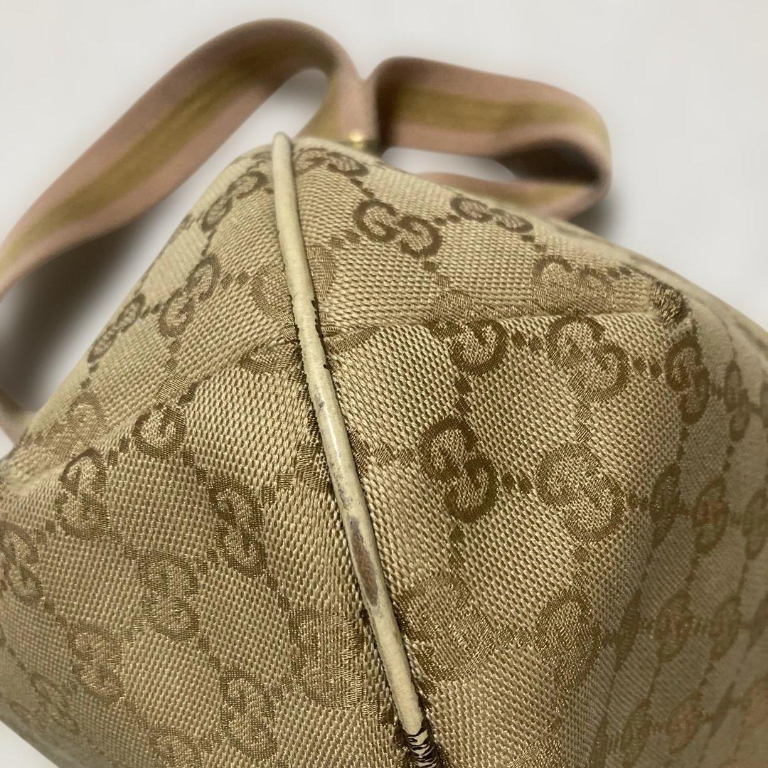 GUCCIハーフムーンショルダーバッグGG キャンバス