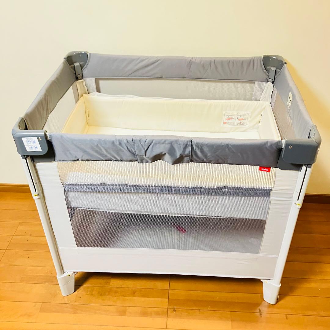 【訳アリ価格・匿名配送】アップリカ ココネルエアーABベビーベッド グレーベアー