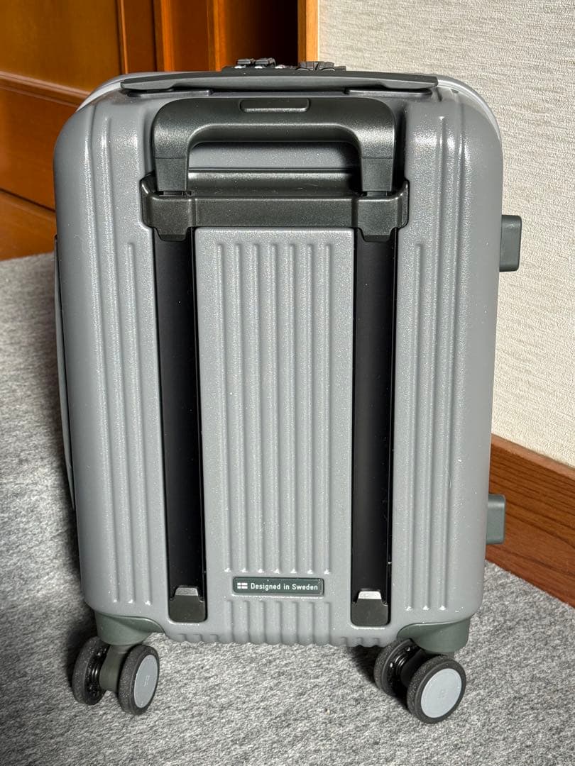 イノベーター キャリーケース INV30 21L スチールグレー　新品未使用品