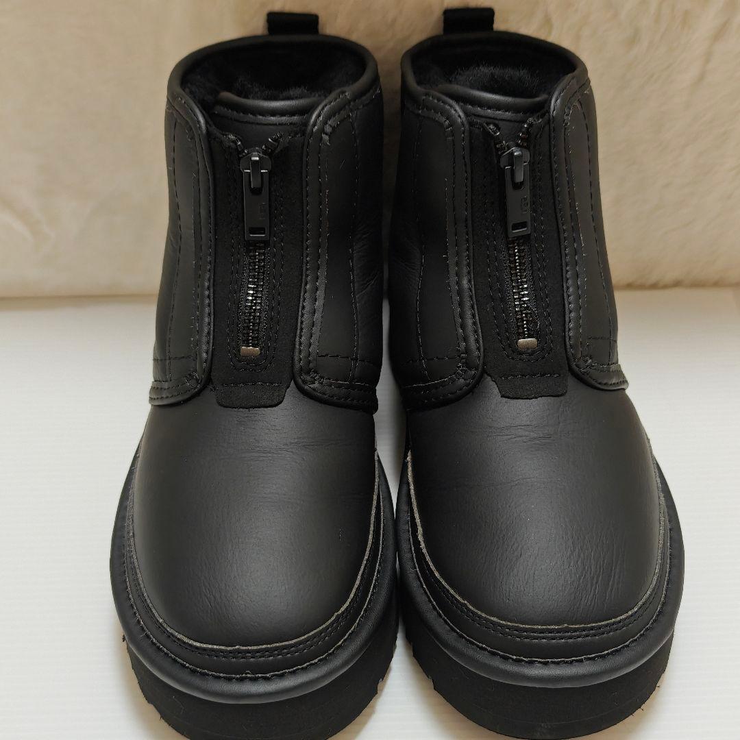 未使用級✨アグ　オールブラック　ムートンブーツ　厚底　フロントジップ 23cm