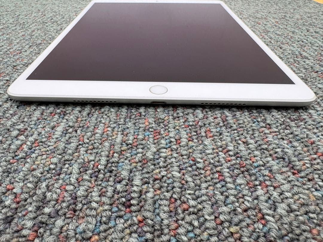 【95%】 iPad Air 第3世代　Wi-Fi + Cellularモデル