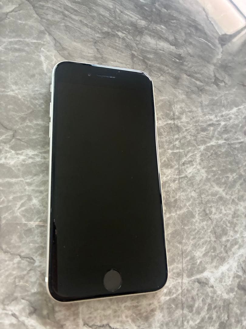 iPhone SE 3世代 128GB