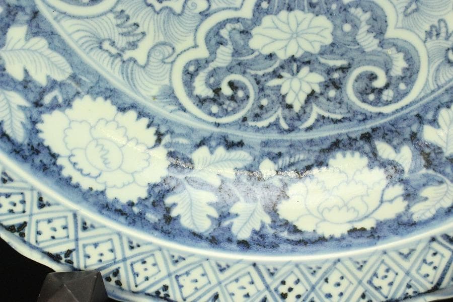 中国美術 青花 纏枝蓮花紋 折口盤(A684)