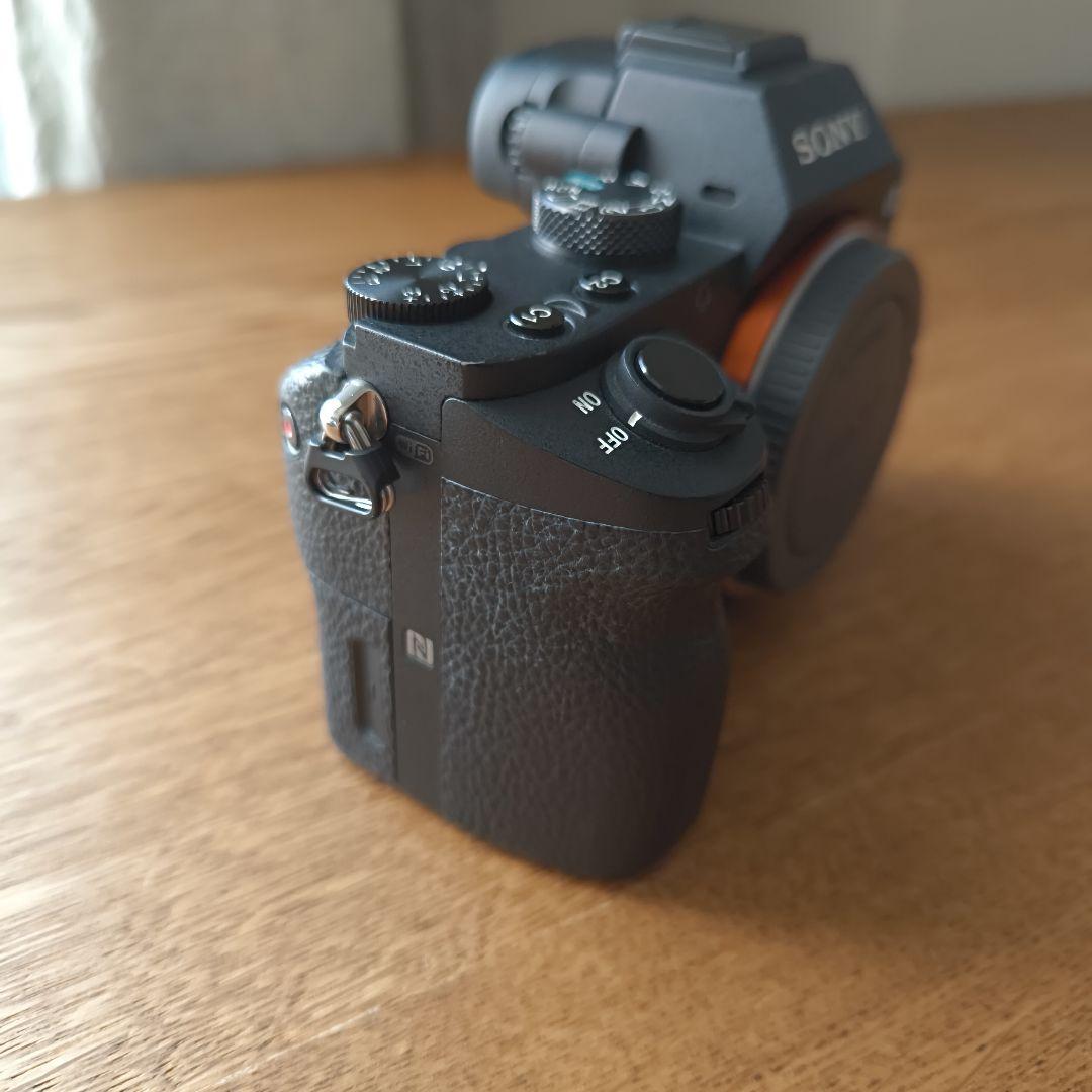 SONY α7 II 本体 +バッテリー ミラーレス一眼