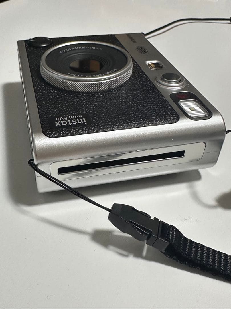 富士フィルム　instax Mini Evo ブラック　フィルム、ケース付