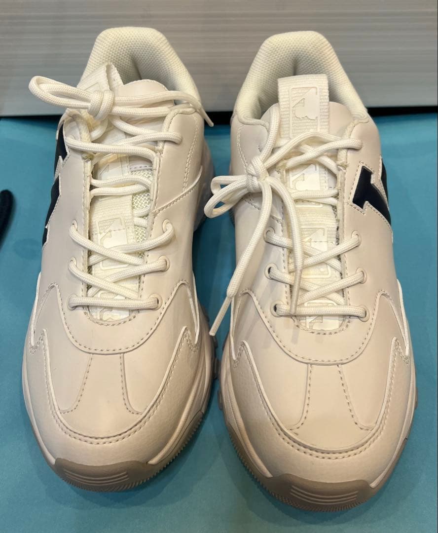 MLB LAドジャース トレーニングシューズ W8新品未使用品