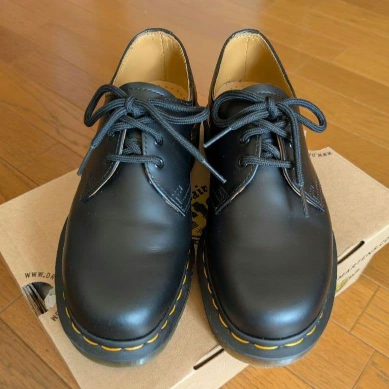 匿名配送 ドクターマーチン 1461 3ホール UK5 24.0cm