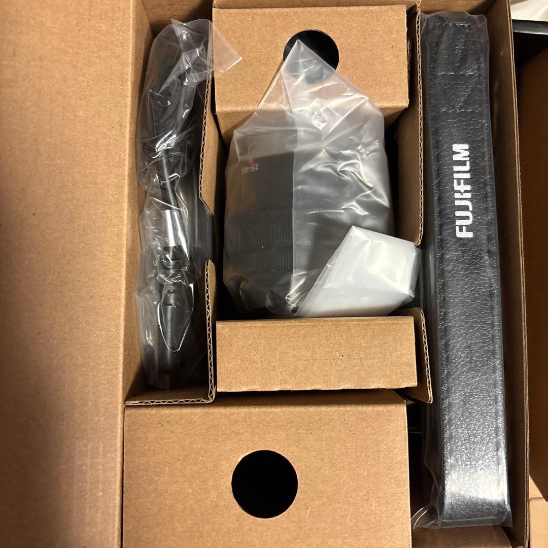 【新品】FUJIFILM X-S20 XC15-45mmレンズキット