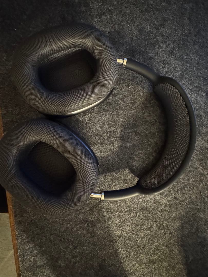 AirPods Max スペースグレー ケース付き 即日発行可能 状態良い