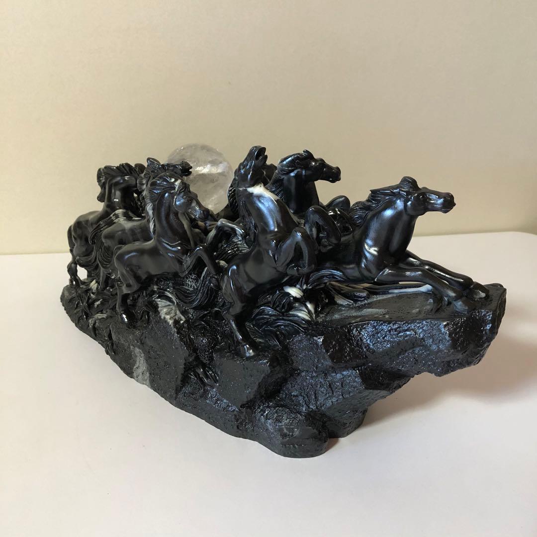 うまくいく　置物　馬　黒　C 2026 新年　午年