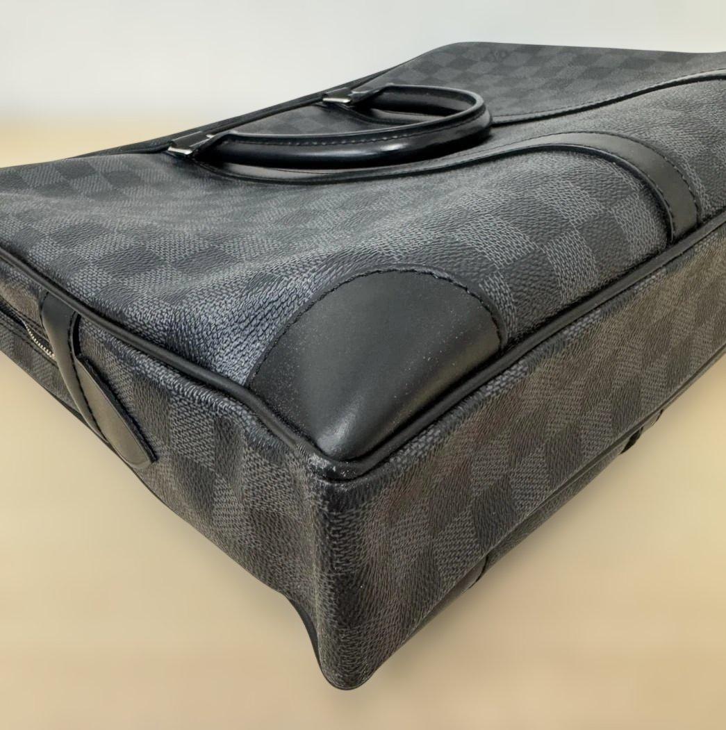 【訳アリ】LV ポルト ドキュマン・ヴォワヤージュ ダミエグラフィット