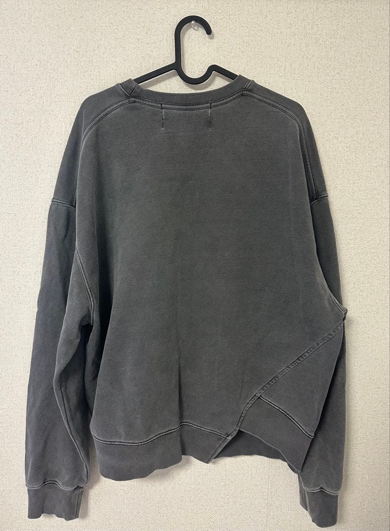 SATUR トレーナー　韓国