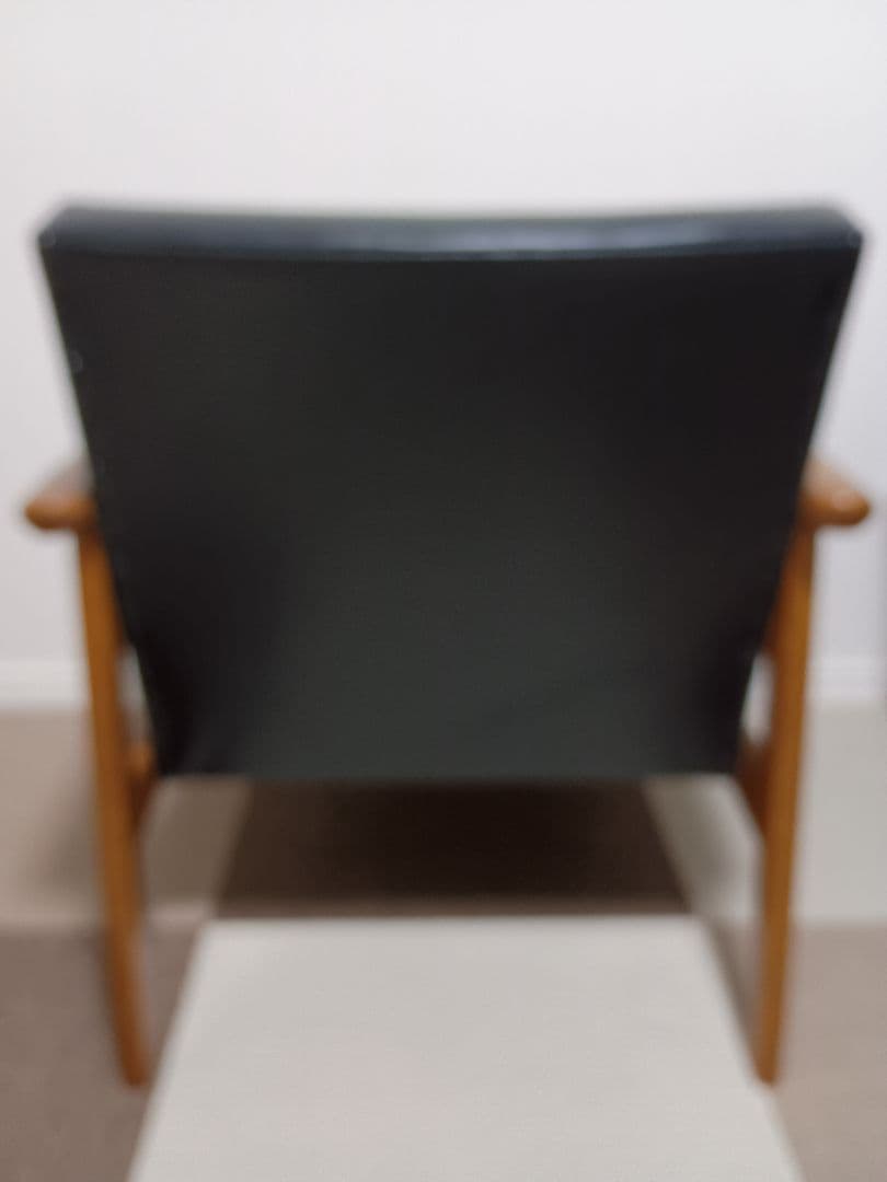 カリモク60 Kチェア1シータースタンダードブラック