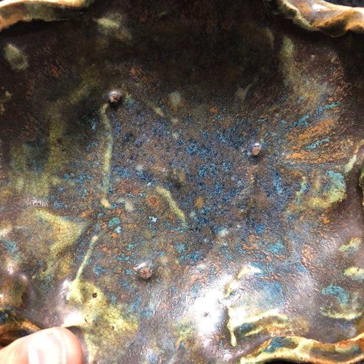 究極の美◼️蔵から美しい色合いの花鉢と思われる器が出て来ました。