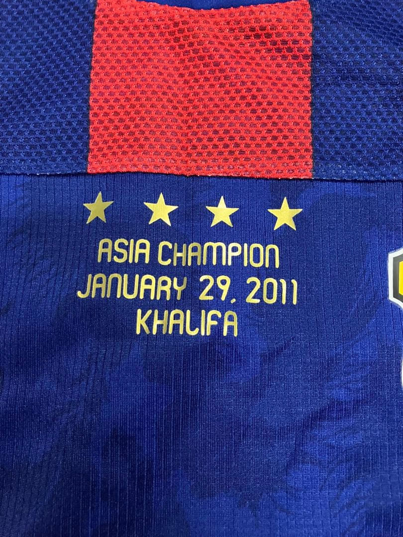 内田篤人　サッカー　日本代表　ユニフォーム　Jリーグ　ワールドカップ　FIFA