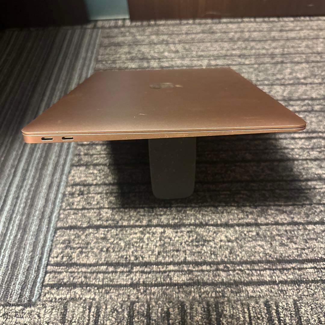 MacBook Air 2020 13インチ M1 8GB 256GB 10