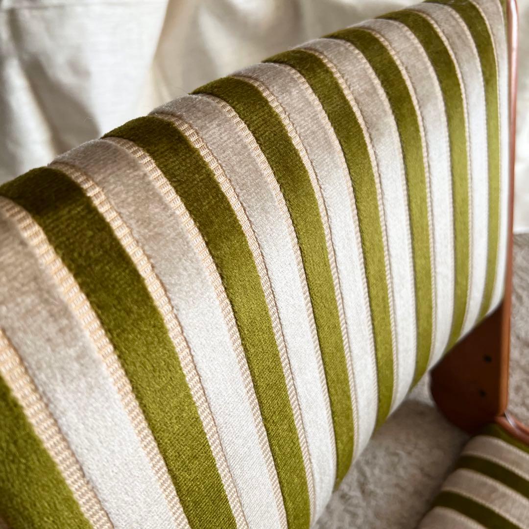 再度お値下げしました！ストライプデザイン折りたたみ座椅子2脚セット　昭和レトロ