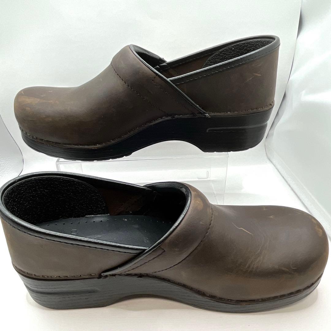 未使用級　DANSKO　プロフェッショナル　グロッグシューズ　ブラウン　40