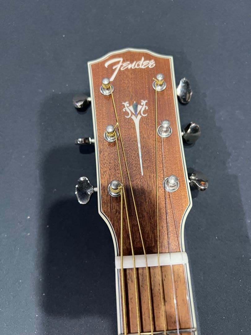 Fender PM-1 パラマウントシリーズ　オールマホガニー単板　ハードケース