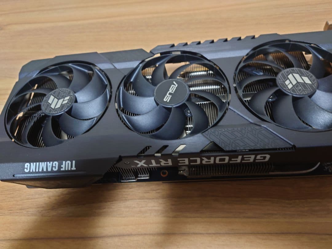 GEFORCE TUF GAMEING ＲＴＸ3070ti