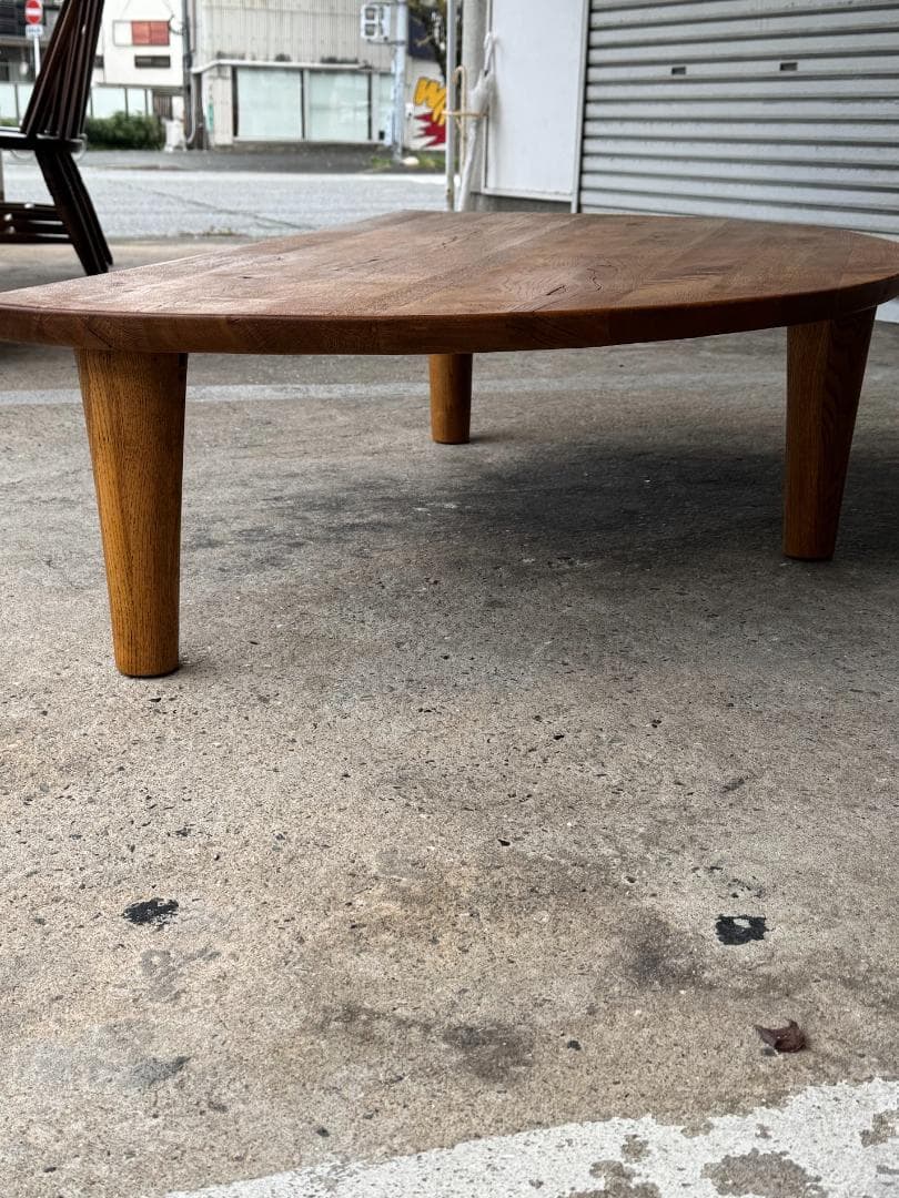 半円形リビングテーブル　３本脚　オーク無垢材　オイルメンテナンス済み