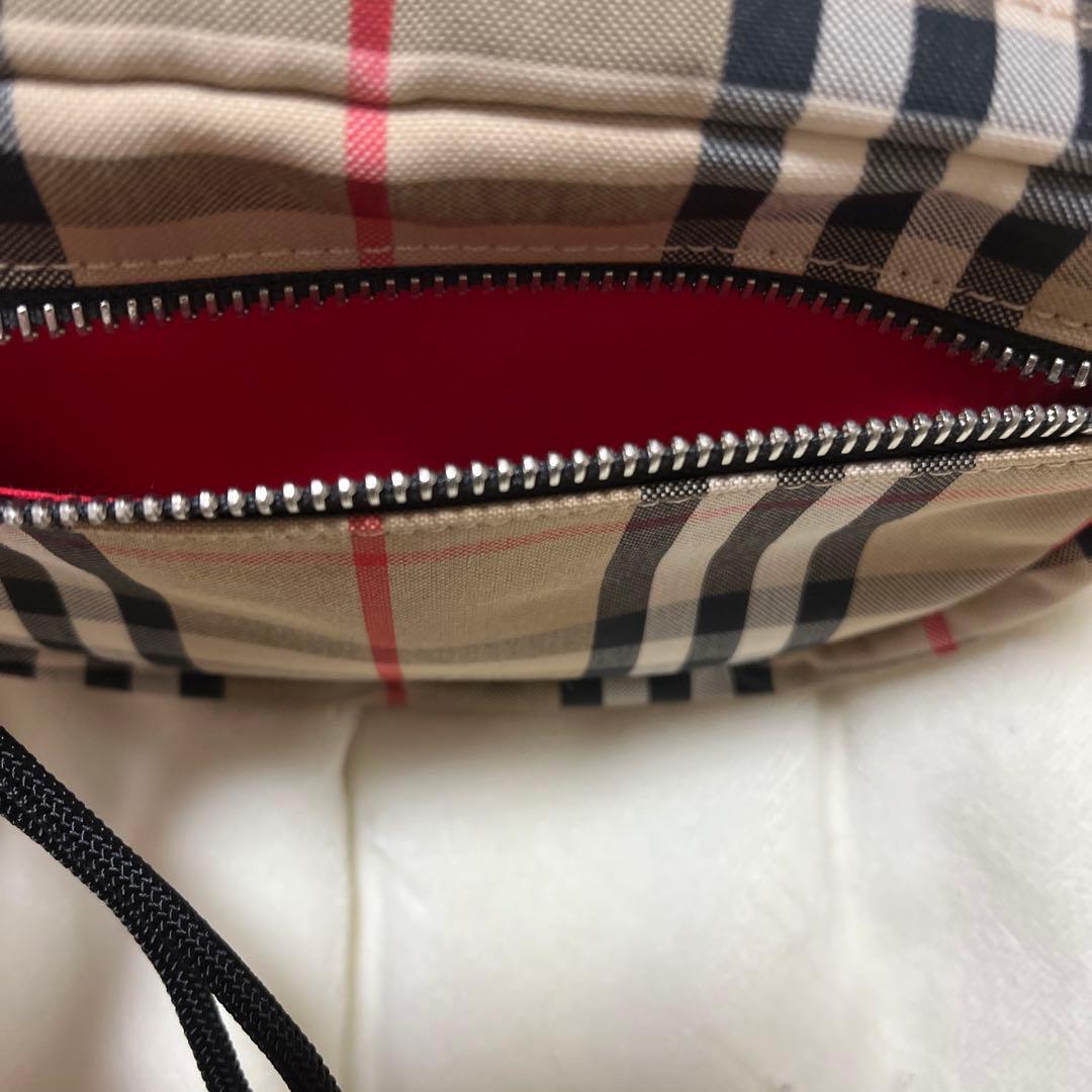 Burberry ボディバッグ　ウエストポーチ