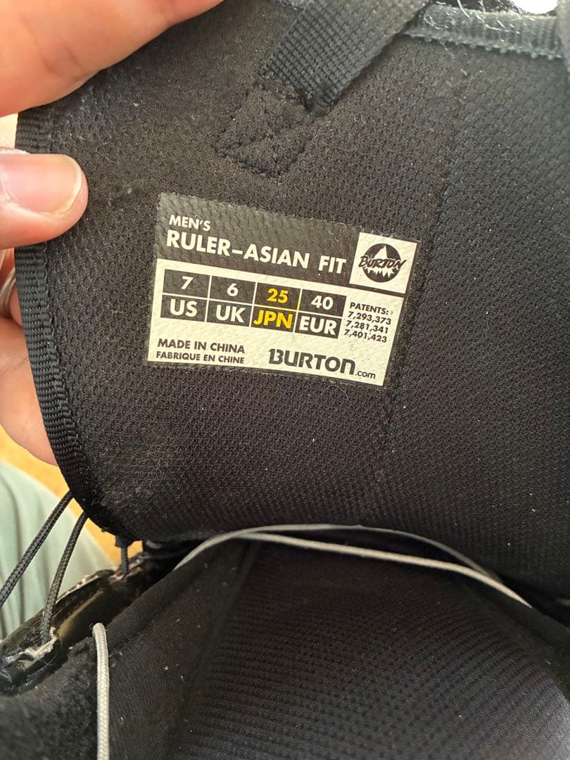 【美品】スノーボードブーツBurton Ruler-Asian Fit 25