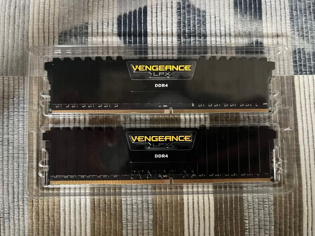 corsair DDR4 16gb×2 3200MHz