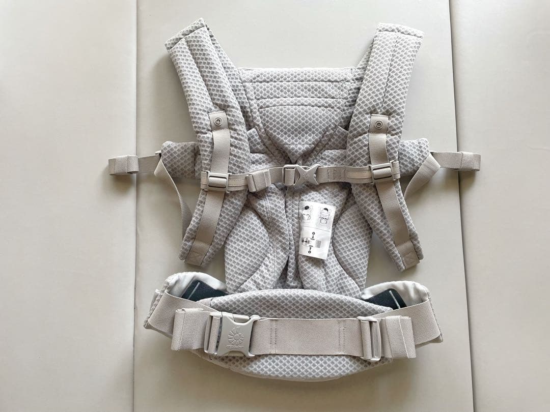 抱っこ紐　エルゴ　オムニ ブリーズ　パールグレー メッシュ
