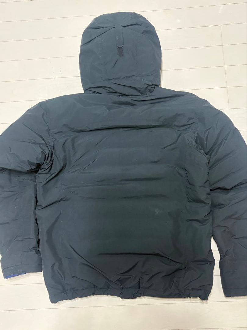 モンベル　コロラドパーカーリバーシブル　ダウンジャケット