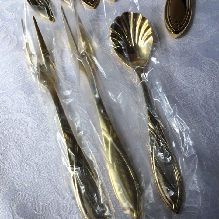 ドイツ　ゾーリンゲン カトラリー セット 70本　SBS社　23/24金