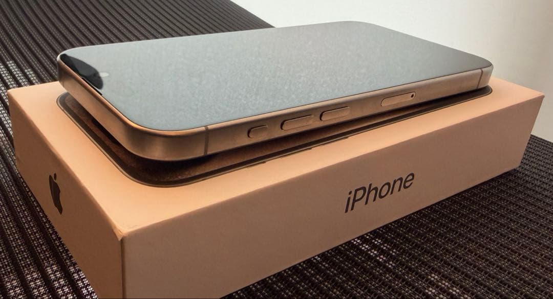 【国内版SIMフリー】iPhone15Pro ナチュラルチタニウム 256GB