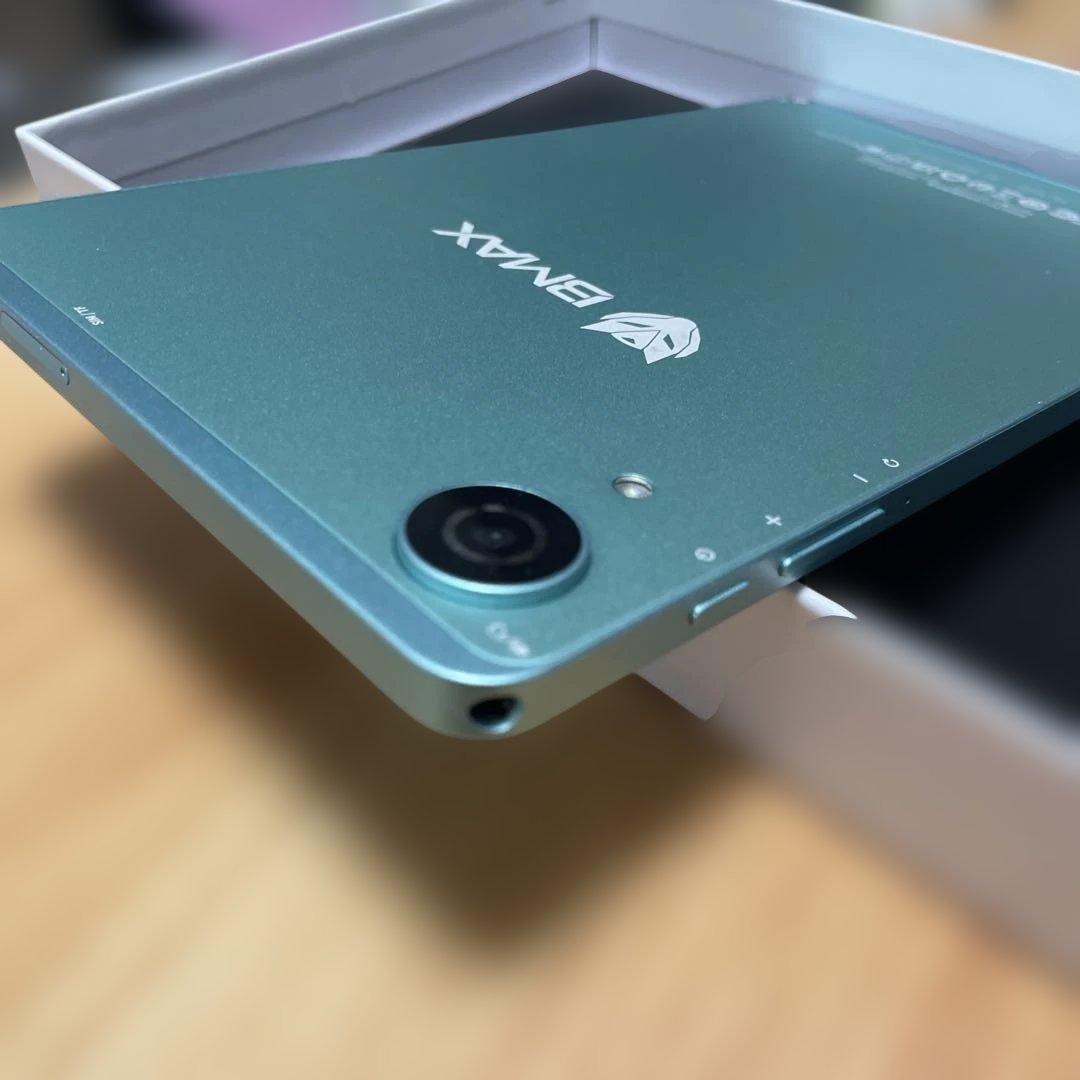 I8 plus 8インチAndroidタブレット