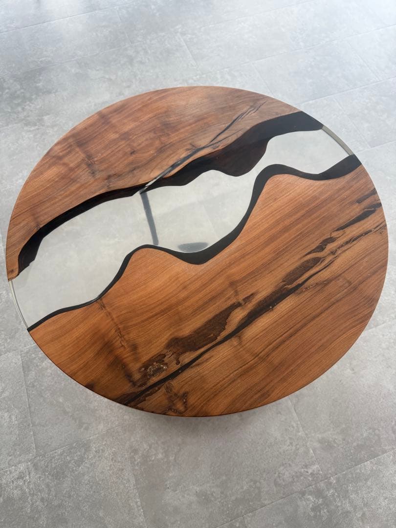 ラウンドテーブル　レジンテーブル　胡桃木