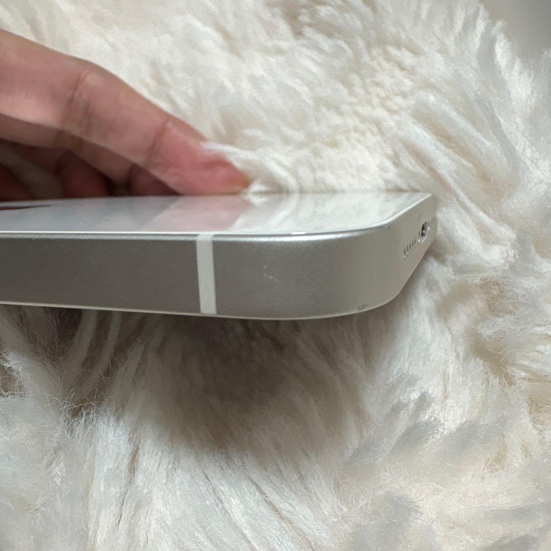 Apple iPhone 13 ホワイト 箱付き