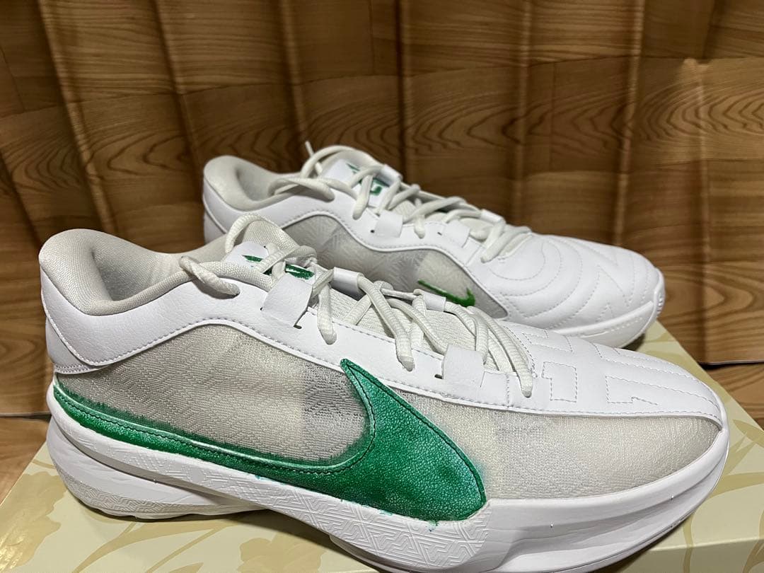 シューズ(男性用) Nike zoom freak 5