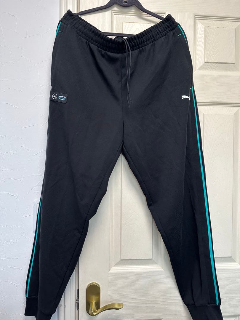秋物最終値下げしました‼️【新品】Puma メルセデス・ベンツ ジャージ上下セット