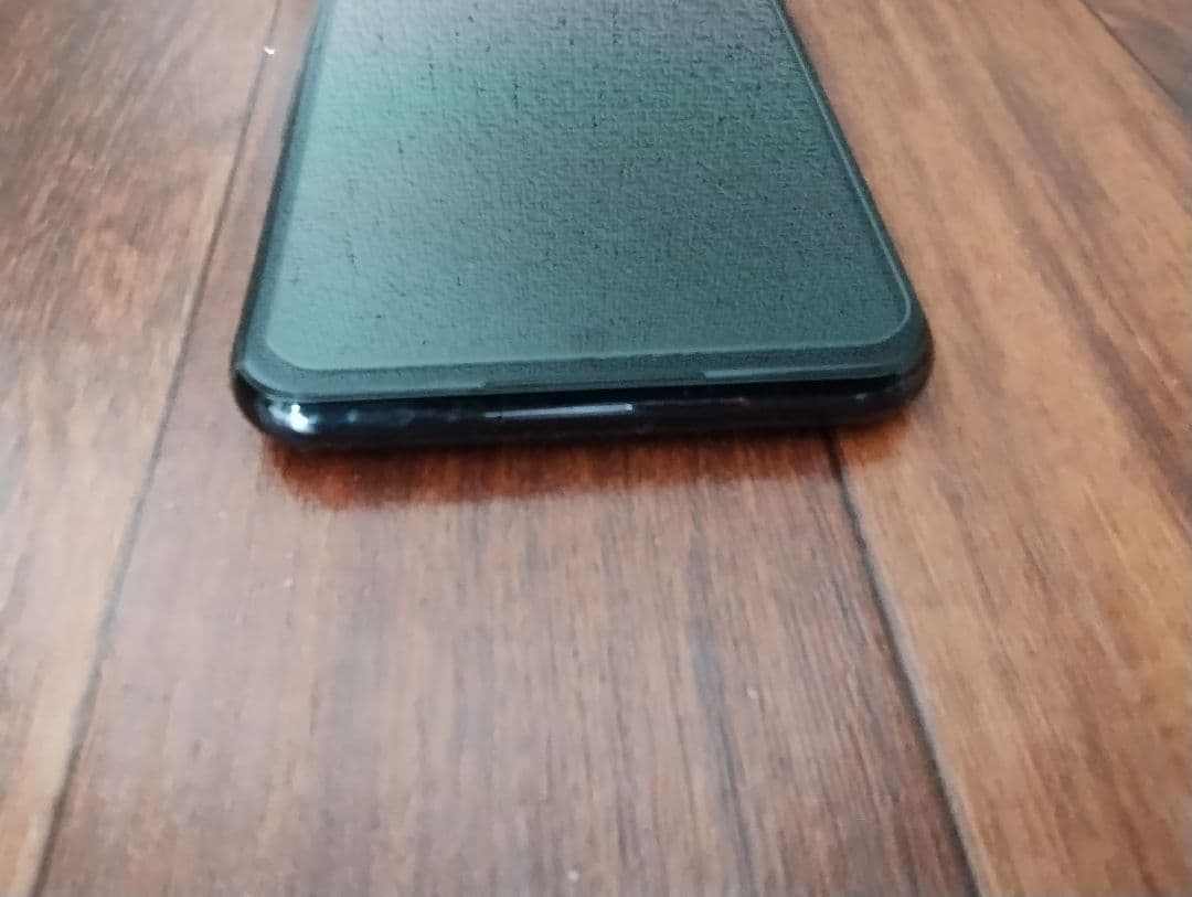 良品　ZR01 simフリー 128GB　rakuten big　ケース付