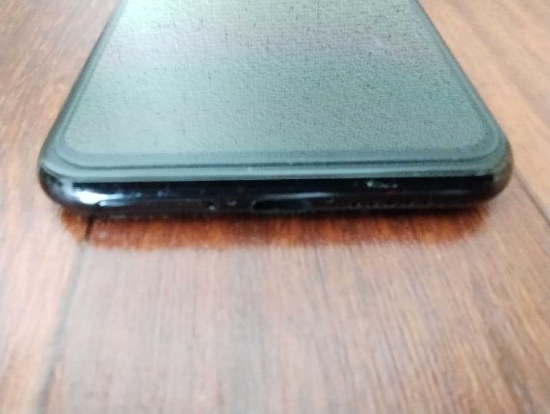 良品　ZR01 simフリー 128GB　rakuten big　ケース付