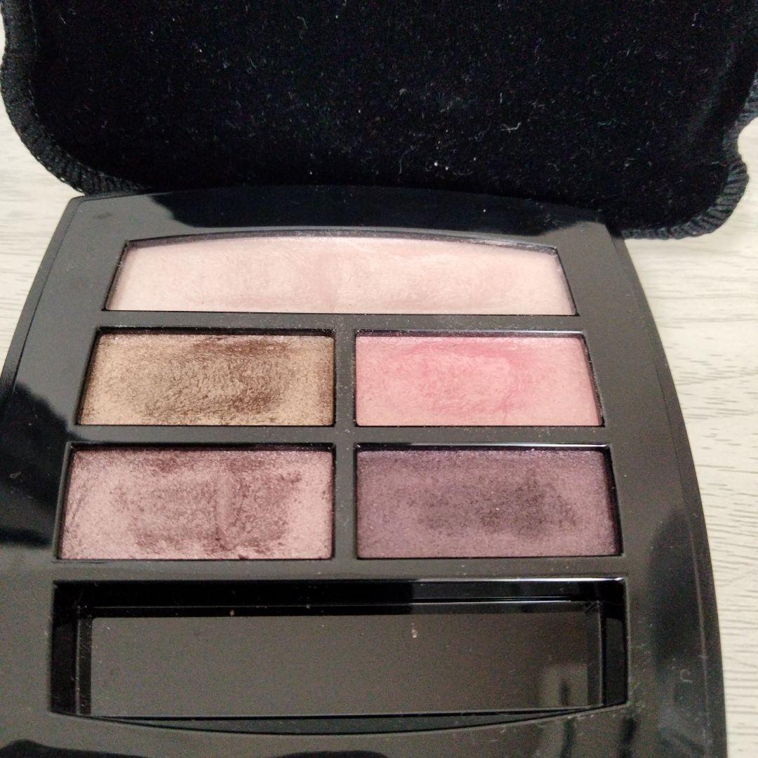 CHANEL　レベージュパレットルガール　ライト