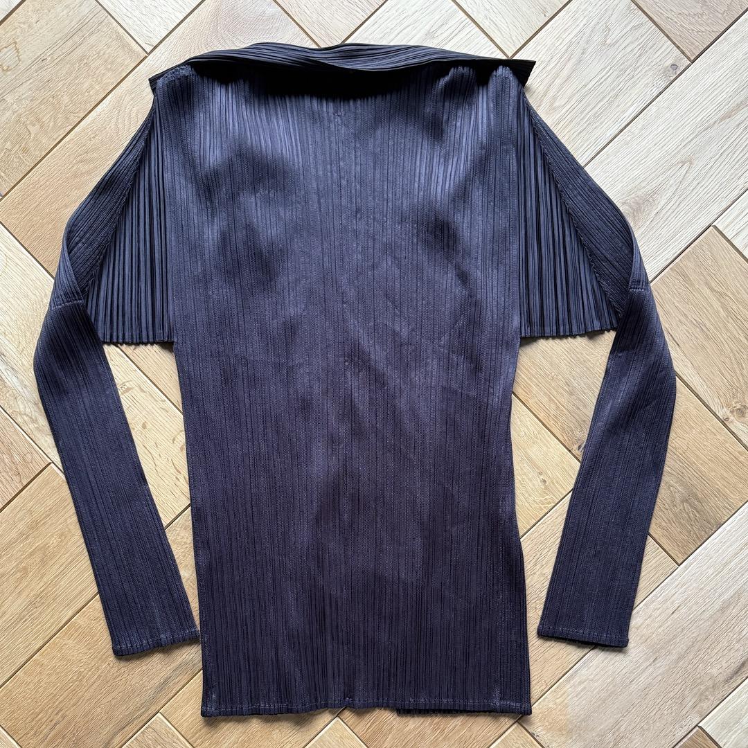 イッセイミヤケ【プリーツ プリーズ】襟付きシャツ／こげ茶