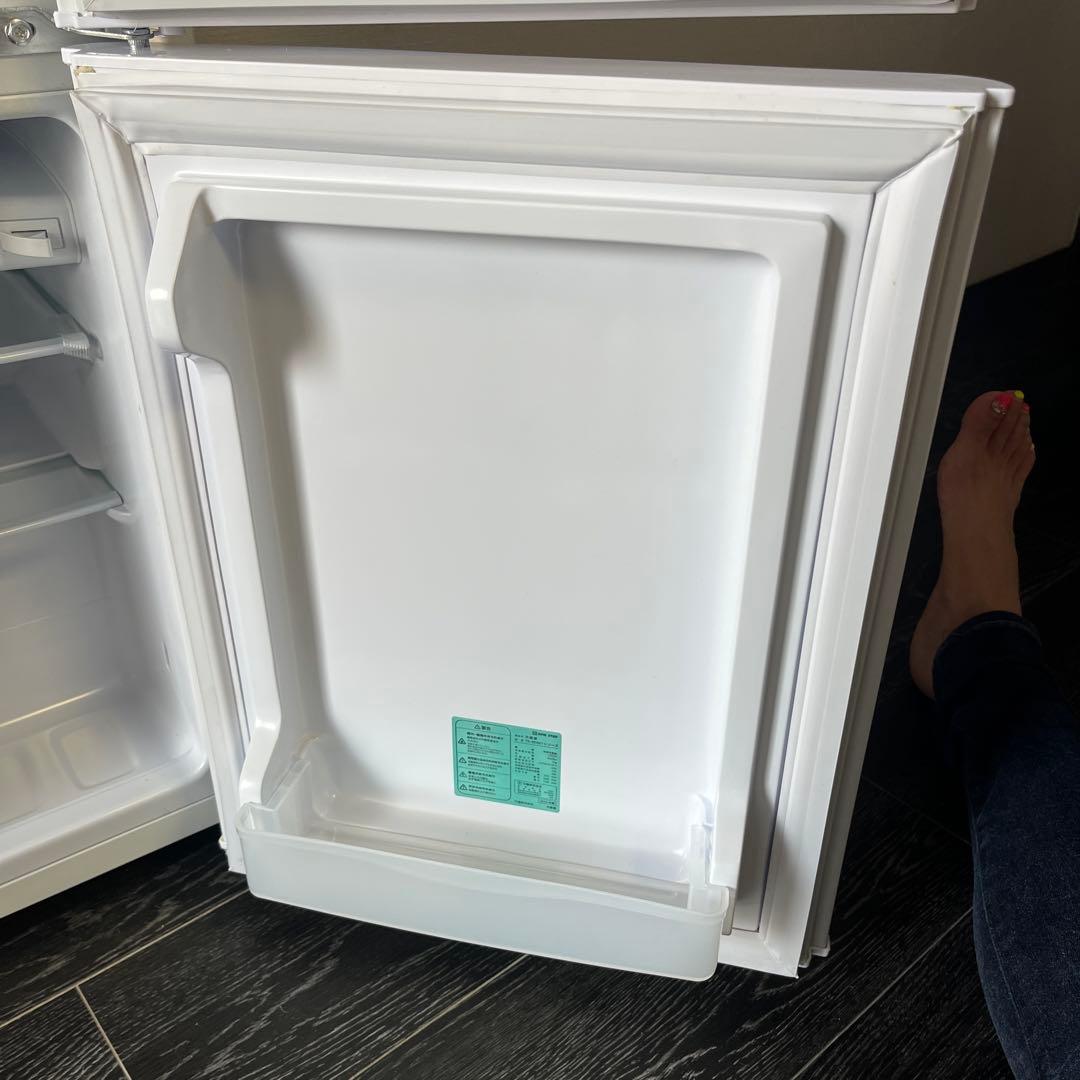 ホワイト冷蔵庫 上部冷凍室付き2024年製